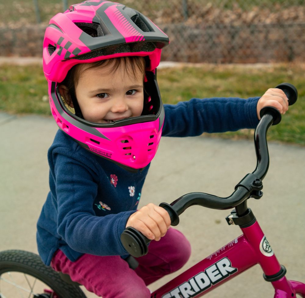 Strider ST-R Casco Integral S Rosado 48-52 cm.